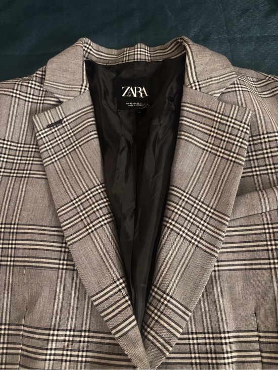 Zara Jackets & Blazers - ZARA Women’s Oversized Gray Plaid Sport Coat - Blazer